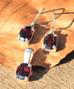 GARNET SET, STERLING SILVER - JEWELLERY SETS