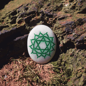 CHAKRA SYMBOLS ENGRAVED SET, WHITE KING AGATE CABOCHONE, SET OF 7 - DECORATIVE MINERALS AND ROCKS