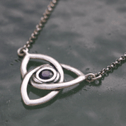 TRIQUETRA, NECKLACE, AMETHYST, SILVER 925 - NECKLACES