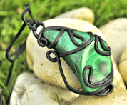 MALACHITE PENDANT - LARGE STONE - FANTASY JEWELS