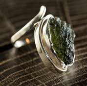 NATÜRLICHE MOLDAVIT, RING, SILBER 925 - MOLDAVITE