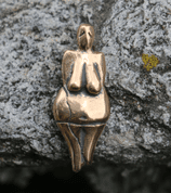 VENUS OF DOLNÍ VĚSTONICE, PENDANT, BRONZE - PENDANTS, NECKLACES