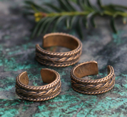 ROHAN, BAGUE EN BRONZE - OBJETS EN BRONZE