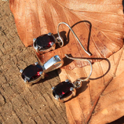 GARNET SET, STERLING SILVER - JEWELLERY SETS