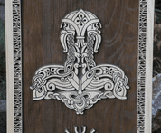 MJÖLLNIR WALL DECORATION PLAQUETTE 32 X 45 CM - HOLZFIGUREN