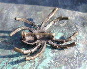 SPIDER, COSTUME BROOCH - COSTUME JEWELLERY