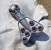 MEROVINGIAN SILVER AND GARNET CICADA BROOCH, 5TH CENTURY - BROOCHES AND BUCKLES