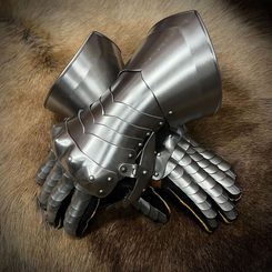 Mittelalterliche Fingerpanzerhandschuhe