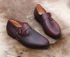 HASTEN, leather viking shoes