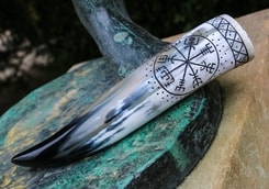 VEGVISIR - Corne