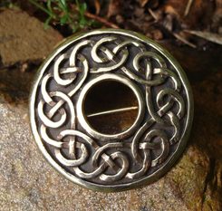 KNOTTED BRONZE BROOCH, celtic inspiration