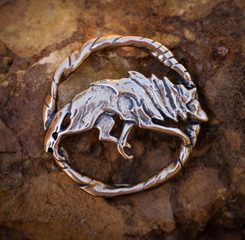 LOUP, broche costume, bronze