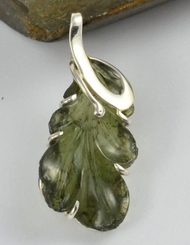 OAK LEAF, raw moldavite necklace, sterling silver - Glyptica