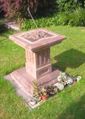 GARDEN SUNDIAL SCULPTURE