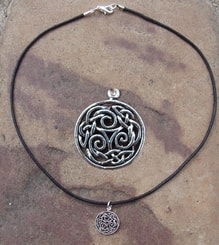 SILVERED TRISKELL NECKLACE