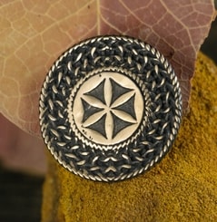 SVAGRA, Indoeuropean Sun symbol, bronze, pendant