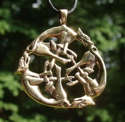 CIRCLE OF THE WOLVES, pendant, bronze