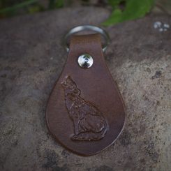 HOWLING WOLF, keyring, leather