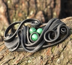 MALACHITE BROOCH - 3 stones