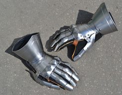 MEDIEVAL GAUNTLETS with Visby like fingers