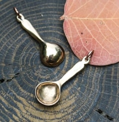 SPOON, pendant, bronze