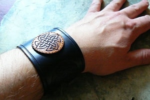 ROCK FASHION LEATHER BRACELET, BLACK - LEDERARMBÄNDER{% if kategorie.adresa_nazvy[0] != zbozi.kategorie.nazev %} - LEDERPRODUKTE{% endif %}