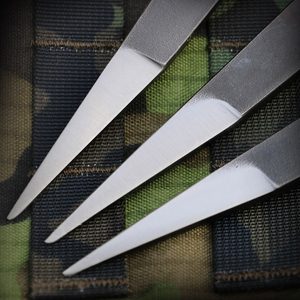 TOP DOG THROWING KNIVES, SET OF 3 - SHARP BLADES - THROWING KNIVES{% if kategorie.adresa_nazvy[0] != zbozi.kategorie.nazev %} - WEAPONS - SWORDS, AXES, KNIVES{% endif %}