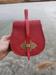 ARNOR, FRÜHMITTELALTERLICHE TASCHE - TASCHEN{% if kategorie.adresa_nazvy[0] != zbozi.kategorie.nazev %} - LEDERPRODUKTE{% endif %}