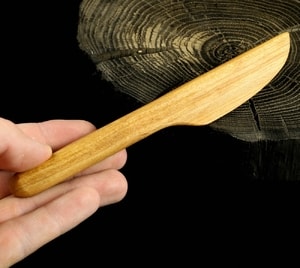 WOODEN KNIFE, PILSEN, 14TH CENTURY - REPLICA - DISHES, SPOONS, COOPERAGE{% if kategorie.adresa_nazvy[0] != zbozi.kategorie.nazev %} - WOOD{% endif %}