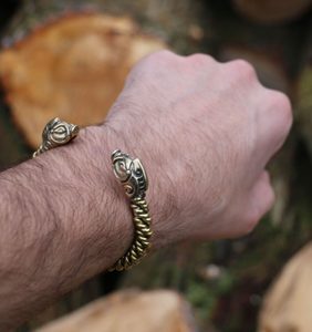 CELTIC BOAR, BRAIDED BRACELET, BRASS - FORGED JEWELRY, TORCS, BRACELETS{% if kategorie.adresa_nazvy[0] != zbozi.kategorie.nazev %} - JEWELLERY - BRONZE, ZINC{% endif %}