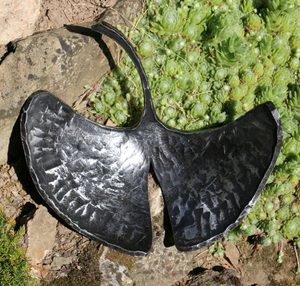 GINKGO BILOBA, FORGED LEAF - BOWL - FORGED IRON HOME ACCESSORIES{% if kategorie.adresa_nazvy[0] != zbozi.kategorie.nazev %} - SMITHY WORKS, COINS{% endif %}