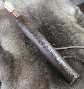 LEATHER MEDIEVAL QUIVER - DE LUXE - EQUIPMENT FOR ARCHERY{% if kategorie.adresa_nazvy[0] != zbozi.kategorie.nazev %} - WEAPONS - SWORDS, AXES, KNIVES{% endif %}