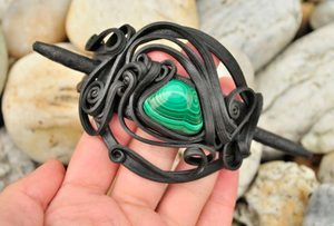 MALACHITE - HAIR PIN - FANTASY JEWELS{% if kategorie.adresa_nazvy[0] != zbozi.kategorie.nazev %} - JEWELLERY - BRONZE, ZINC{% endif %}