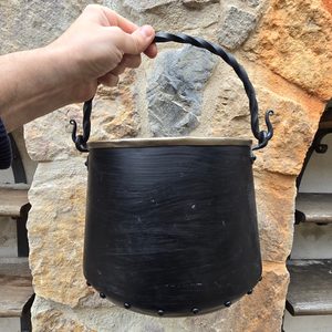 IRON CAULDRON 5 L - GEHÄMMERTE PRODUKTE{% if kategorie.adresa_nazvy[0] != zbozi.kategorie.nazev %} - SCHMIEDEARBEITEN, MINTAGE{% endif %}