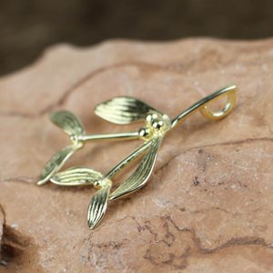 DRUID MISTLETOE GOLD PLATED PENDANT - CELTIC PENDANTS{% if kategorie.adresa_nazvy[0] != zbozi.kategorie.nazev %} - JEWELLERY - BRONZE, ZINC{% endif %}