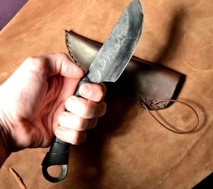 CELTIC HAND FORGED KNIFE WITH LEATHER SHEATH - KNIVES{% if kategorie.adresa_nazvy[0] != zbozi.kategorie.nazev %} - WEAPONS - SWORDS, AXES, KNIVES{% endif %}