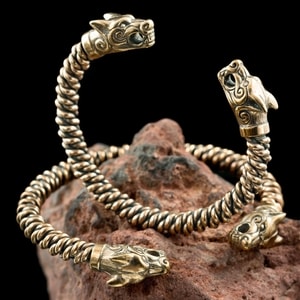 WOLF FENRIR, TWISTED BRACELET, BRONZE - VIKING, SLAVIC, CELTIC BRACELETS - BRONZE AND BRASS{% if kategorie.adresa_nazvy[0] != zbozi.kategorie.nazev %} - JEWELLERY - BRONZE, ZINC{% endif %}