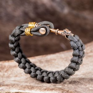 WOLF CROSS, PARACORD BRACELET - PARACORD  - SURVIVAL BRACELETS{% if kategorie.adresa_nazvy[0] != zbozi.kategorie.nazev %} - BUSHCRAFT{% endif %}