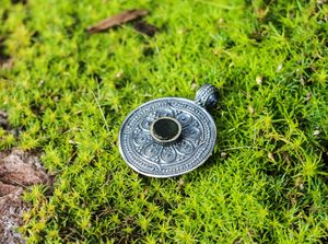 VESNA, PAGAN SILVER PENDANT WITH MOLDAVITE - ANHÄNGER - SCHMUCK, SILBER{% if kategorie.adresa_nazvy[0] != zbozi.kategorie.nazev %} - SILBER SCHMUCKSTÜCKE{% endif %}