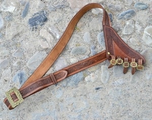 LEATHER RAPIER HANGER, NOBLE - SCHWERTZUBEHÖR{% if kategorie.adresa_nazvy[0] != zbozi.kategorie.nazev %} - WAFFEN{% endif %}