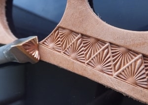 SUN, LEATHER STAMP - LEATHER STAMPS{% if kategorie.adresa_nazvy[0] != zbozi.kategorie.nazev %} - LEATHER PRODUCTS{% endif %}