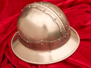 LUTON, ENGLISH KETTLE HAT HELMET - GOTISCHE HELME{% if kategorie.adresa_nazvy[0] != zbozi.kategorie.nazev %} - RÜSTUNGEN{% endif %}