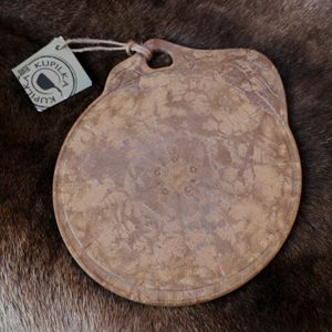 KUPILKA CUTTING BOARD KAARNA M - ORIGINAL BROWN - KUKSA - FINNISH DISHES{% if kategorie.adresa_nazvy[0] != zbozi.kategorie.nazev %} - BUSHCRAFT, LIVING HISTORY, CRAFTS{% endif %}