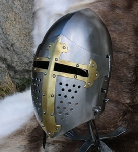 CASQUE MÉDIÉVAL AVEC VISIÈRE, VERSION DE COMBAT 2 MM - CASQUES MÉDIÉVAUX{% if kategorie.adresa_nazvy[0] != zbozi.kategorie.nazev %} - ARMURES ET BOUCLIERS{% endif %}