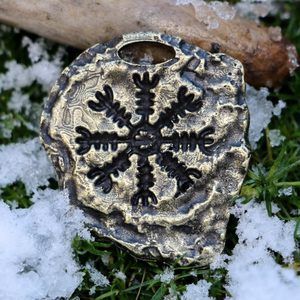 ÆGISHJÁLMUR - HELM OF AWE, MAGICAL AMULET, ICELAND, ZINC ANTIQUE BRASS - VIKING PENDANTS{% if kategorie.adresa_nazvy[0] != zbozi.kategorie.nazev %} - JEWELLERY - BRONZE, ZINC{% endif %}