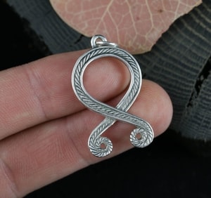 TROLL CROSS, ODAL RUNE, PENDANT, STERLING SILVER - PENDANTS{% if kategorie.adresa_nazvy[0] != zbozi.kategorie.nazev %} - SILVER JEWELLERY{% endif %}