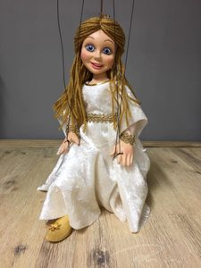 PRINCESS, MARIONETTE - PUPPEN{% if kategorie.adresa_nazvy[0] != zbozi.kategorie.nazev %} - HOLZPRODUKTE{% endif %}