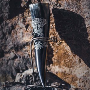 THOR'S HAMMER, ENGRAVED DRINKING HORN - DRINKING HORNS{% if kategorie.adresa_nazvy[0] != zbozi.kategorie.nazev %} - HORN PRODUCTS{% endif %}