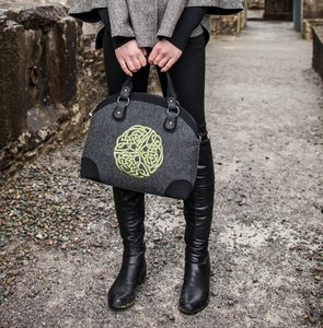 TOTE BAG WITH A CELTIC KNOT, WOOL, IRELAND - WOOLEN HANDBAGS & BAGS{% if kategorie.adresa_nazvy[0] != zbozi.kategorie.nazev %} - WOOLEN PRODUCTS, IRELAND{% endif %}