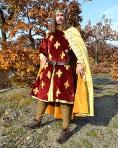 KING - COSTUME RENTAL - COSTUME RENTALS{% if kategorie.adresa_nazvy[0] != zbozi.kategorie.nazev %} - FILM AND PROPS{% endif %}